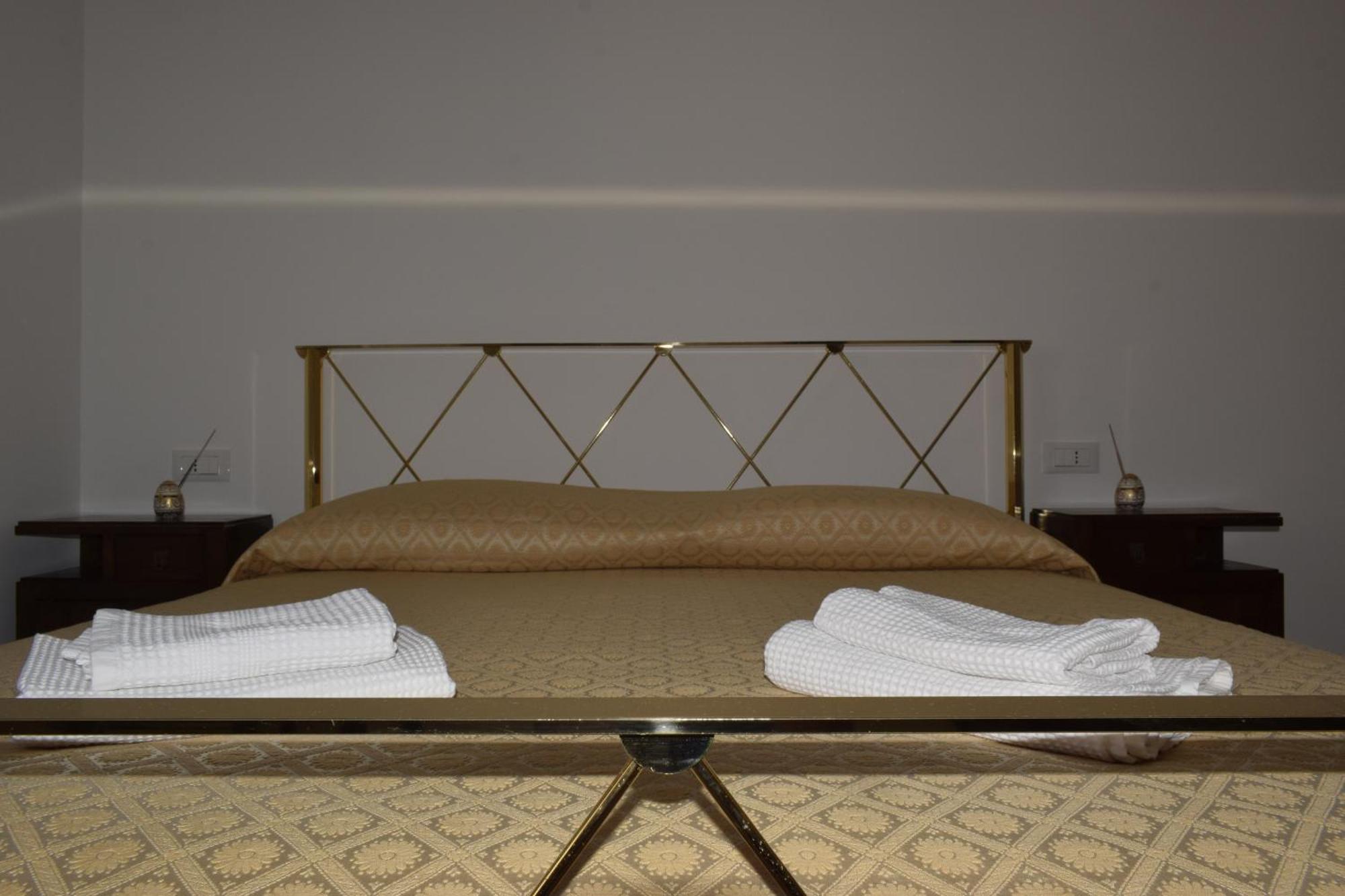 Il Borgo Civ.15 Hotel Paola Kültér fotó