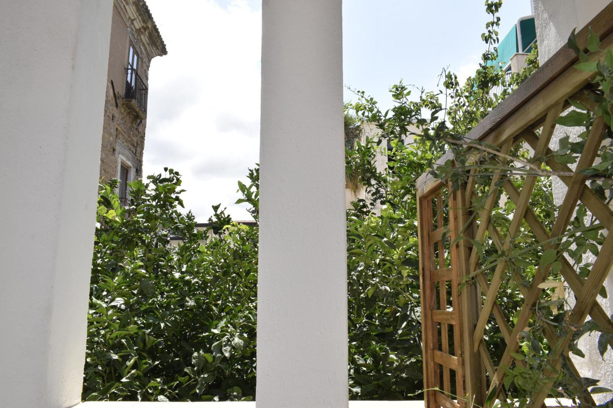 Il Borgo Civ.15 Hotel Paola Kültér fotó