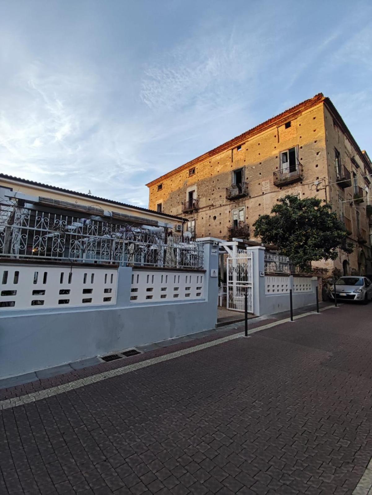 Il Borgo Civ.15 Hotel Paola Kültér fotó